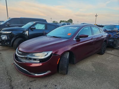 1C3CCCAB4FN****** 2015 Chrysler 200