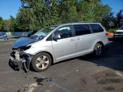 5TDKK3DC9FS****** 2015 Toyota Sienna