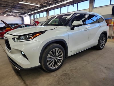 5TDKBRCH8SS****** 2025 Toyota Highlander