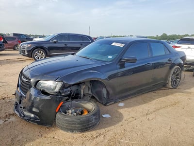2C3CCABG1HH****** 2017 Chrysler 300s