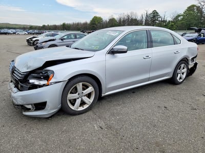 1VWAT7A33FC****** 2015 Volkswagen Passat