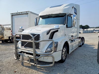 4V4NC9EH9GN****** 2016 Volvo VNL