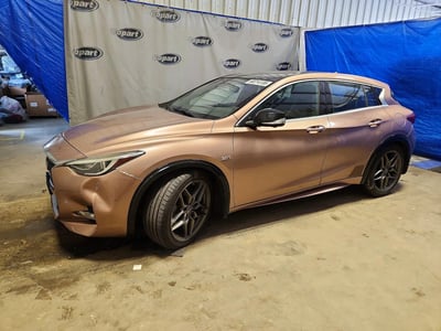 SJKCH5CP8HA****** 2017 Infiniti QX30