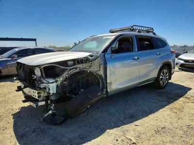 5TDHZRBH6MS****** 2021 Toyota Highlander