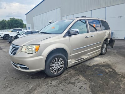 2C4RC1CG4GR****** 2016 Chrysler Town & Country
