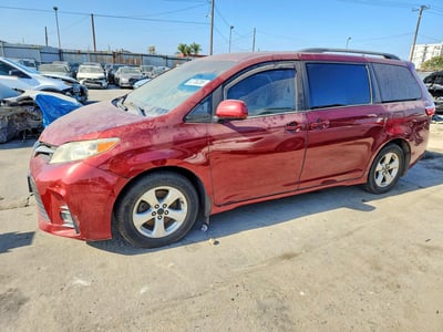 5TDKZ3DC4KS****** 2019 Toyota Sienna