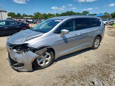 2C4RC1EG9HR****** 2017 Chrysler Pacifica