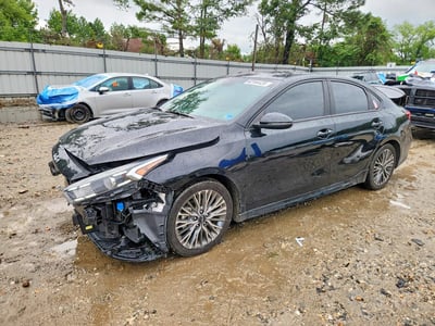 3KPF54AD3PE****** 2023 Kia Forte