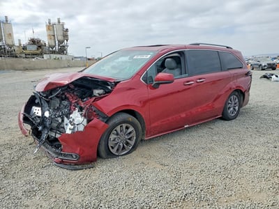 5TDYRKEC2TS****** 2026 Toyota Sienna Hybrid