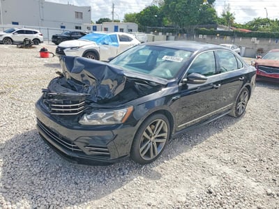 1VWDT7A33HC****** 2017 Volkswagen Passat