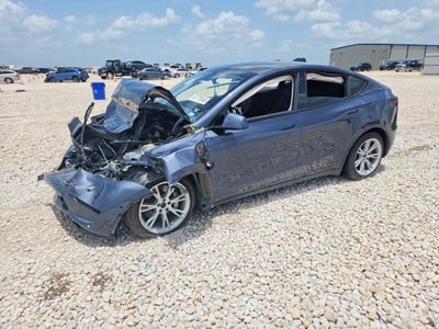7SAYGDEE2NA****** 2022 Tesla Model Y