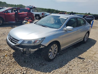 1HGCR2F81DA****** 2013 Honda Accord