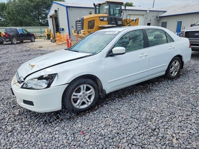 1HGCM56716A****** 2006 Honda Accord