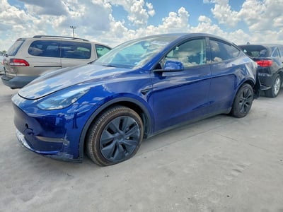 7SAYGDEE8SA****** 2025 Tesla Model Y