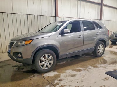 5XYKT4A18DG****** 2013 Kia Sorento