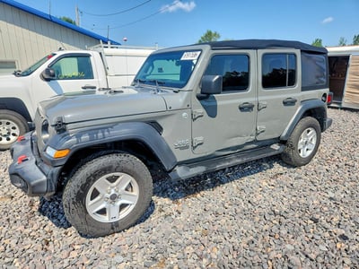 1C4HJXDG2JW****** 2018 Jeep Wrangler
