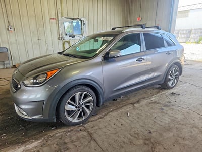 KNDCE3LC9H5****** 2017 Kia Niro