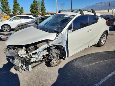JTNKHMBX2M1****** 2021 Toyota C-HR