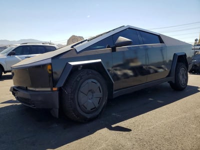 7G2CEHED4RA****** 2024 Tesla Cybertruck