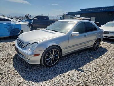 WDBRF61J75F****** 2005 Mercedes-Benz C-Class