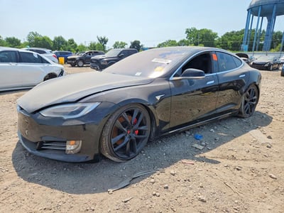 5YJSA1E41JF****** 2018 Tesla Model S