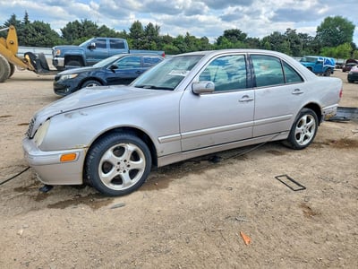 WDBJF70J92B****** 2002 Mercedes-Benz E-Class