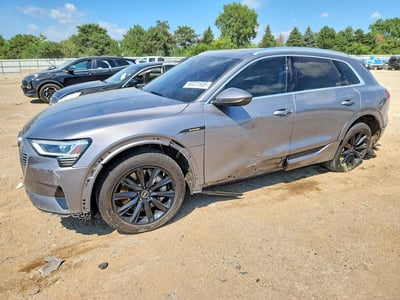 WA1AAAGE2MB****** 2021 Audi E-tron