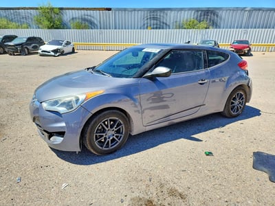KMHTC6AD6GU****** 2016 Hyundai Veloster