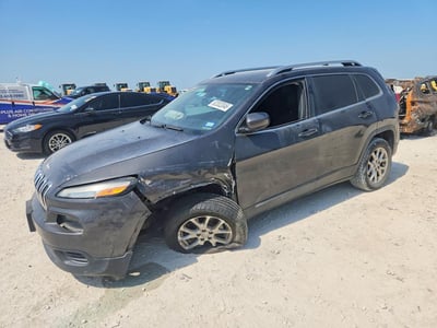 1C4PJLCB8GW****** 2016 Jeep Cherokee