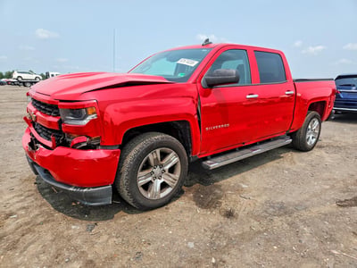 3GCUKPEC2JG****** 2018 Chevrolet Silverado