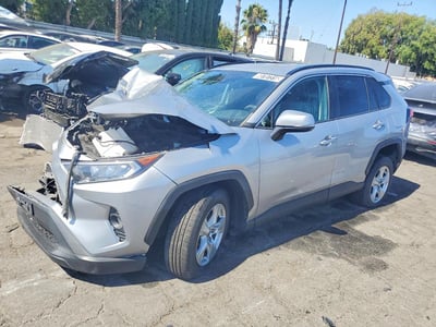 2T3W1RFV2MC****** 2021 Toyota RAV4