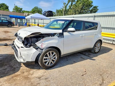 KNDJP3A51K7****** 2019 Kia Soul