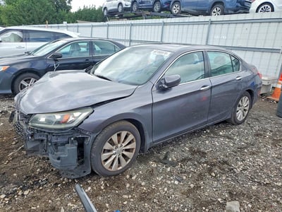 1HGCR2F74FA****** 2015 Honda Accord