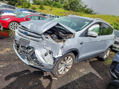 1FMCU0J92JU****** 2018 Ford Escape