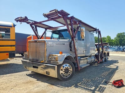 5KKHAEDV6PP****** 2023 Western Star 4900 FA