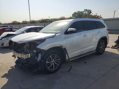 5TDKZRFH2HS****** 2017 Toyota Highlander