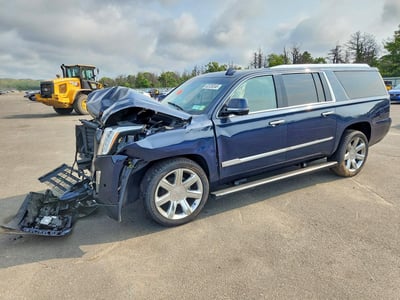 1GYS4JKJ3KR****** 2019 Cadillac Escalade ESV