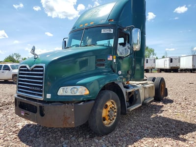 1M1AW01X3HM****** 2017 Mack Cxu612