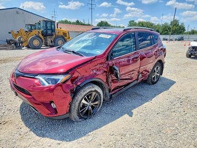 2T3RFREV1JW****** 2018 Toyota RAV4