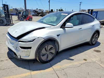 7SAYGAEE1TF****** 2026 Tesla Model Y