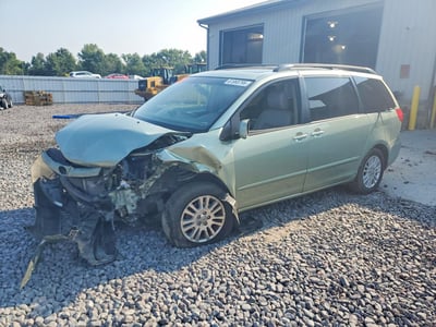 5TDYK4CC4AS****** 2010 Toyota Sienna