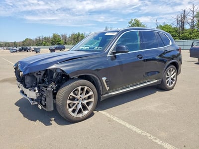 5UX23EU09R9****** 2024 BMW X5