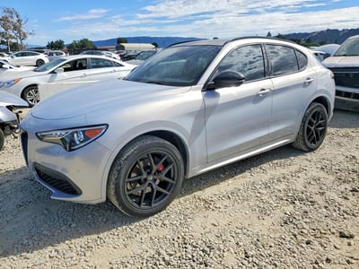 ZASPAKBN0M7****** 2021 Alfa Romeo Stelvio