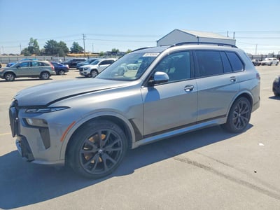 5UX23EM09P9****** 2023 BMW X7