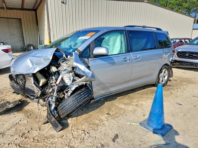 5TDKK3DCXES****** 2014 Toyota Sienna