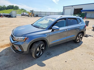 3VVUX7B23RM****** 2024 Volkswagen Taos