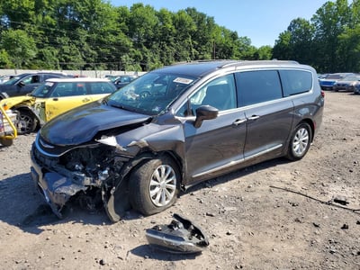 2C4RC1BG7HR****** 2017 Chrysler Pacifica