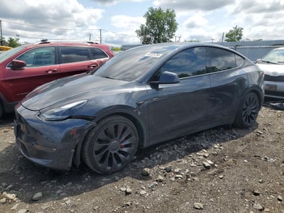 7SAYGDEF8RF****** 2024 Tesla Model Y