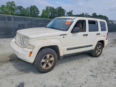 1J8GN28KX8W****** 2008 Jeep Liberty