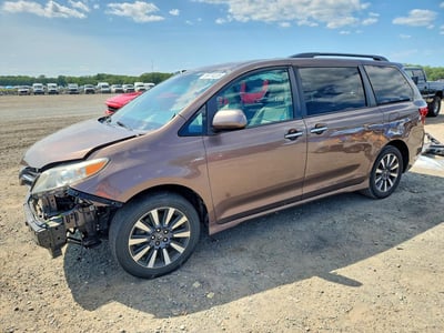 5TDDZ3DCXKS****** 2019 Toyota Sienna